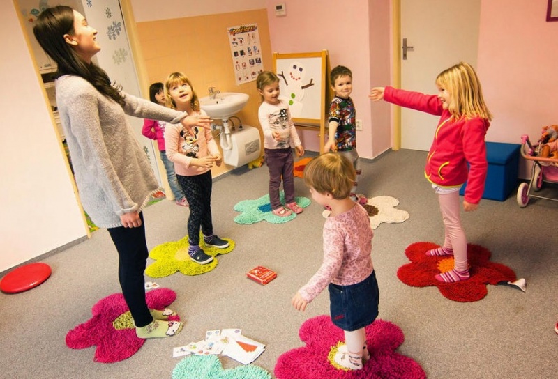 anglickou školku Praha 9