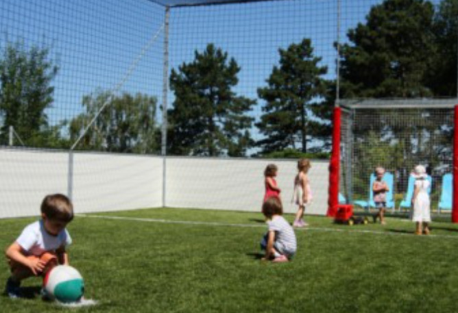 anglickou školkou Holešovice